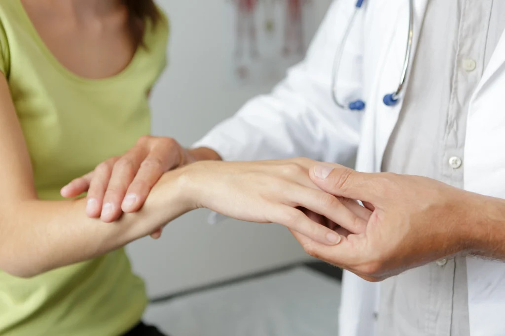 Beyond Hand Pain: The Surprising Link Between Neck Alignment And Carpal Tunnel Syndrome Hand Pain - Tooele, UT