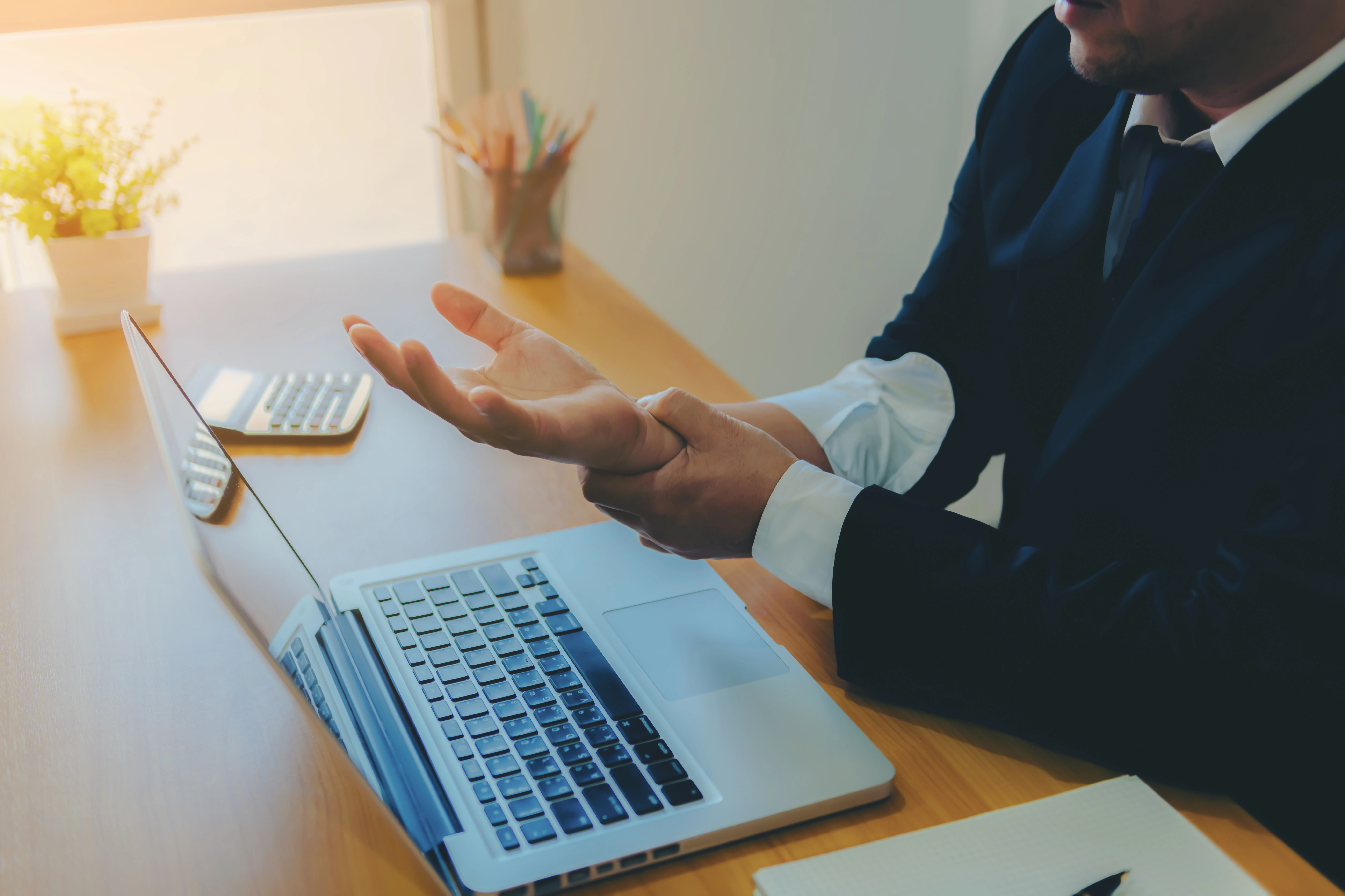 Beyond Hand Pain: The Surprising Link Between Neck Alignment And Carpal Tunnel Syndrome Hand Pain - Tooele, UT